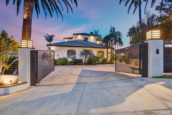 Backyard, Exterior, Facade, None