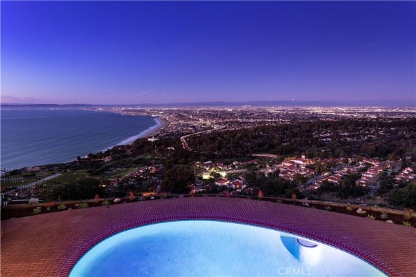Exterior, Pool, Water