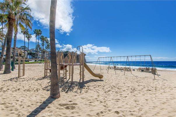 Exterior, Playground, Pool