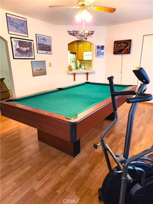 Billiard Table, Game Room, Interior, Wood Texture Flooring
