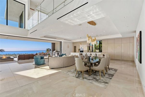 Dining room, Interior, Living room, Pendant Lights, Recessed Lighting, Water