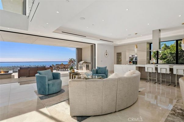 Interior, Kitchen, Living room, Pendant Lights, Recessed Lighting, Stainless Steel Appliances, Water