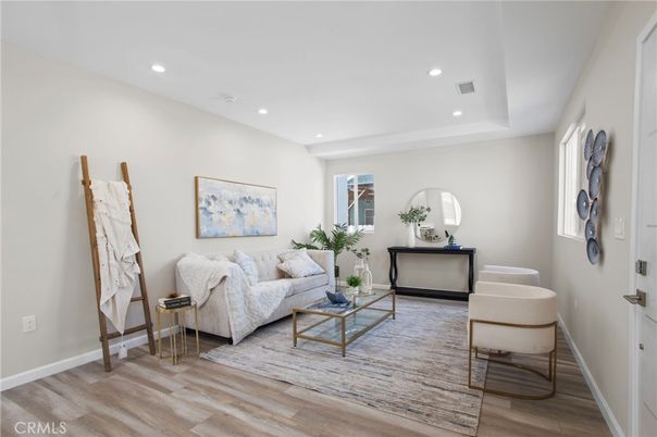 Interior, Living room, Recessed Lighting, Wood Texture Flooring