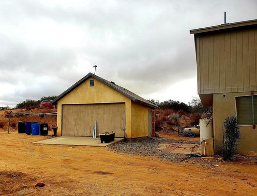 Backyard, Detached Garage, Exterior