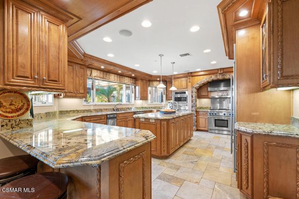 Interior, Kitchen, Pendant Lights, Recessed Lighting, Stainless Steel Appliances