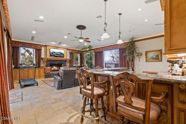 Fireplace, Interior, Living room, Pendant Lights, Recessed Lighting