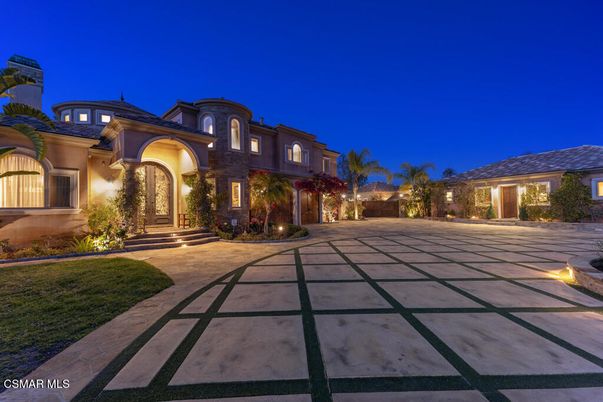 Backyard, Exterior, Facade, French Provincial