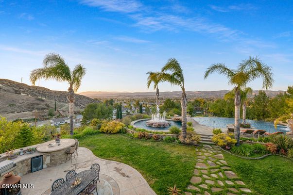 Exterior, Pool, Water