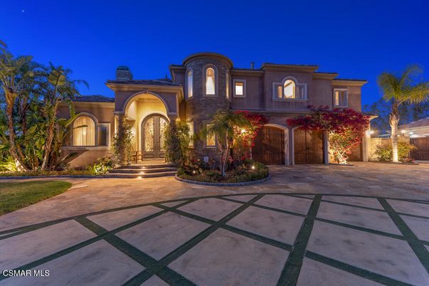 Backyard, Exterior, Facade, French Provincial
