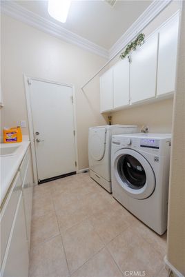 Interior, Washer