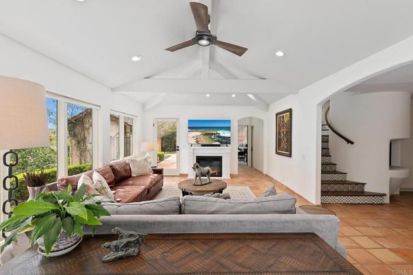 Fireplace, Interior, Living room, Recessed Lighting