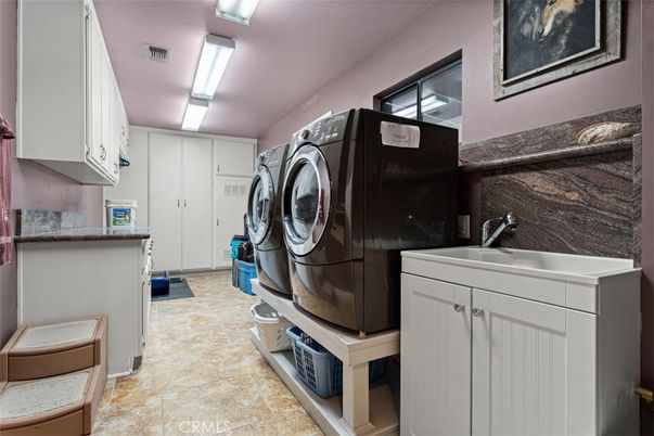 Interior, Washer