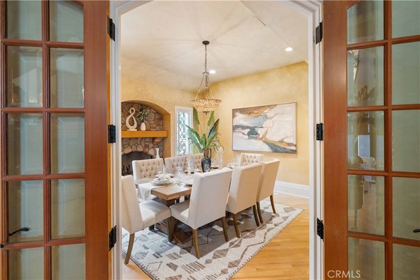 Chandelier, Dining room, Fireplace, Interior, Recessed Lighting, Wood Texture Flooring