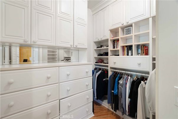 Interior, Walk-in Closets, Wood Texture Flooring