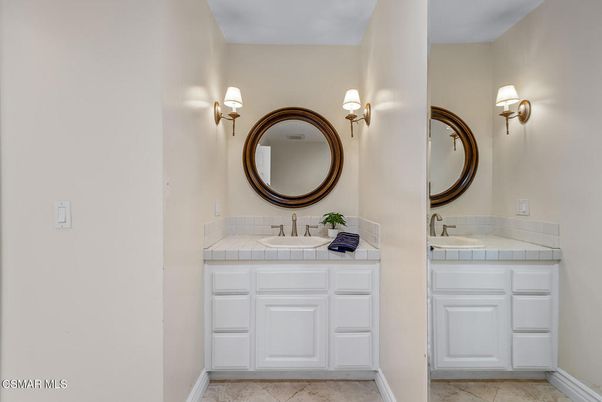 Bathroom, Interior, Tile Countertops