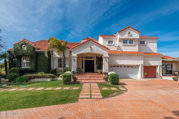Attached, Exterior, Facade, Spanish Mediterranean