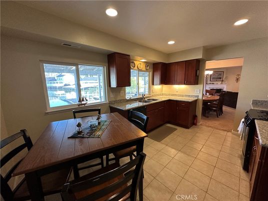 Dining room, Interior, Kitchen, Recessed Lighting