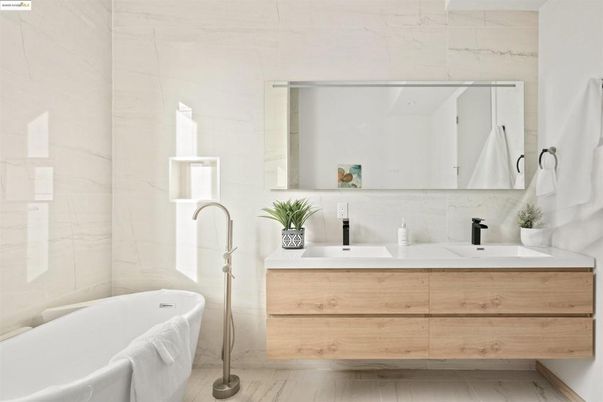 Bathroom, Dual Sink Vanities, Free Standing Baths, Interior, Marble, Marble Walls