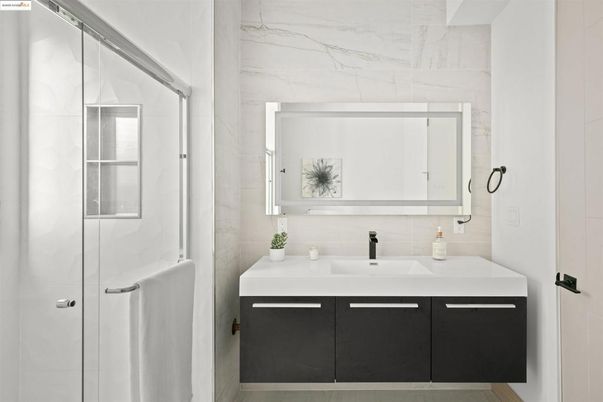Bathroom, Interior, Marble Walls