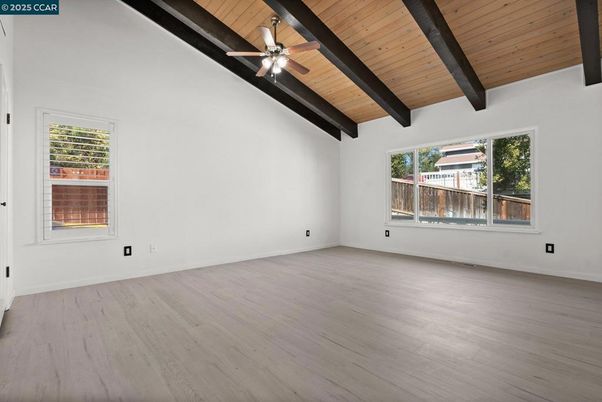 Empty room, Interior, Wooden Beams, Wooden Ceilings, Wood Texture Flooring