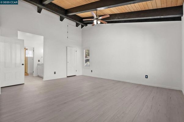 Empty room, Interior, Wooden Beams, Wooden Ceilings, Wood Texture Flooring