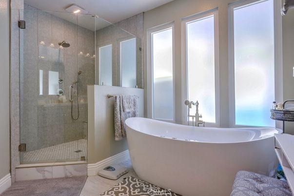 Bathroom, Free Standing Baths, Glass Shower, Interior, Recessed Lighting