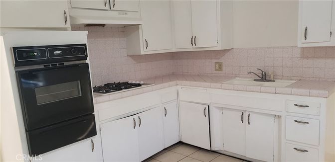 Interior, Kitchen, Tile Countertops