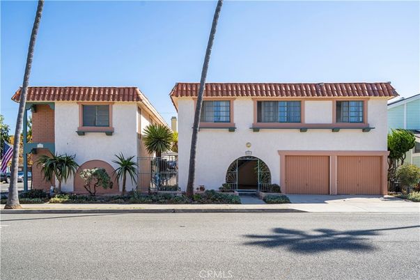 Attached, Exterior, Facade, Spanish Mediterranean