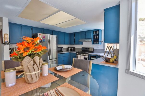 Dining room, Interior, Kitchen, Stainless Steel Appliances