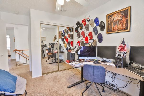 Home Office, Interior