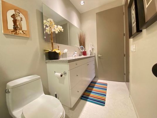 Bathroom, Interior, Recessed Lighting