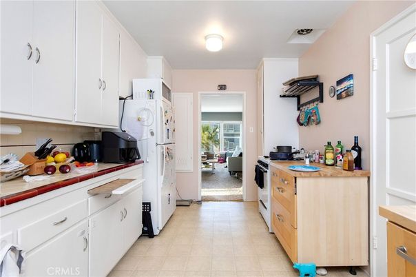 Interior, Kitchen, Tile Countertops