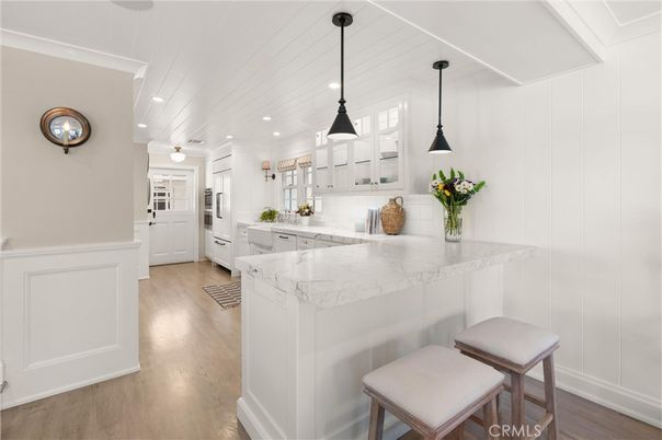 Interior, Kitchen, Pendant Lights, Recessed Lighting, Wood Texture Flooring