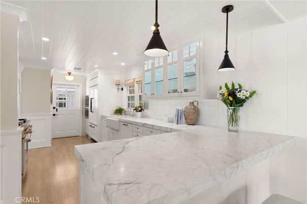 Interior, Kitchen, Pendant Lights, Recessed Lighting, Wood Texture Flooring