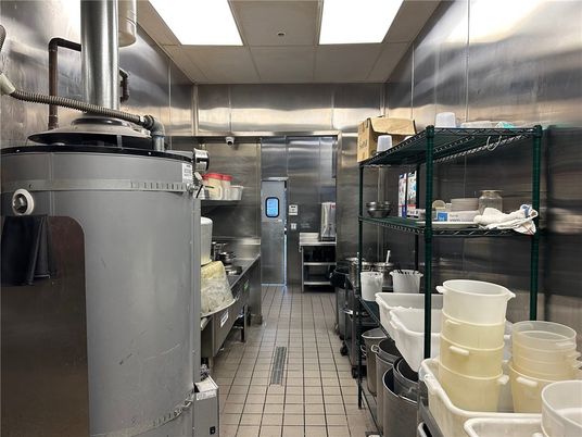 Interior, Stainless Steel Appliances