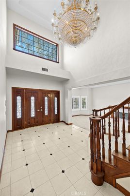 Chandelier, Interior