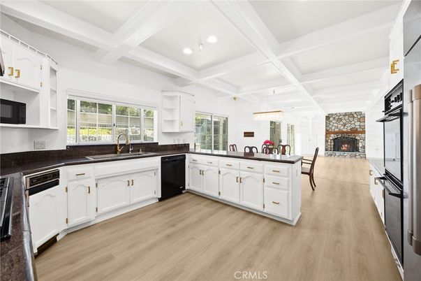 Dining room, Fireplace, Interior, Kitchen, Pendant Lights, Recessed Lighting, Wood Texture Flooring
