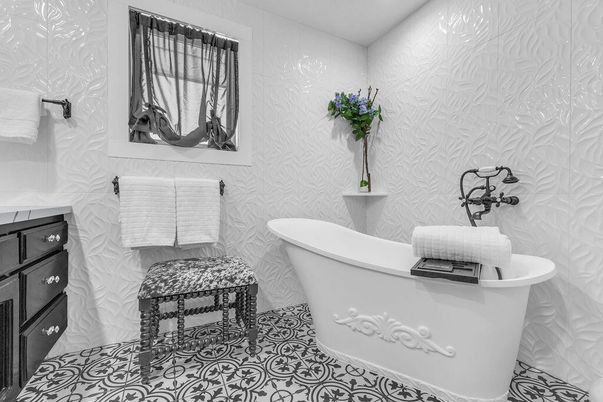 Bathroom, Free Standing Baths, Interior