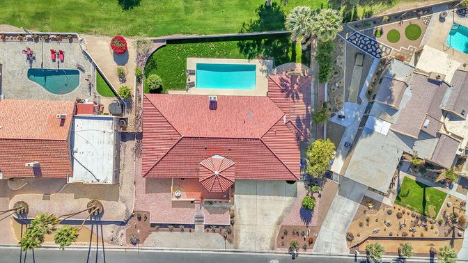 Exterior, Drone