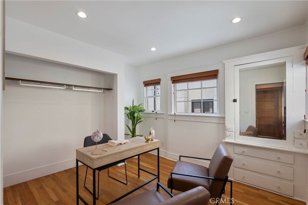Home Office, Interior, Recessed Lighting, Wood Texture Flooring