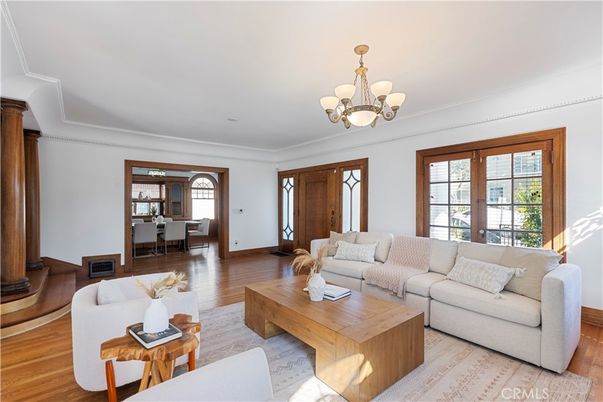 Chandelier, Dining room, Interior, Living room, Wood Texture Flooring