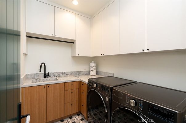 Interior, Recessed Lighting, Washer