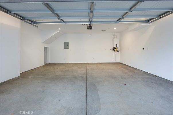 Garage, Interior