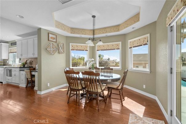 Dining room, Interior, Kitchen, Pendant Lights, Recessed Lighting, Wood Texture Flooring
