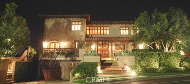 Exterior, Facade, Mediterranean