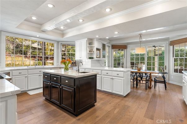 Dining room, Interior, Kitchen, Pendant Lights, Recessed Lighting, Wood Texture Flooring