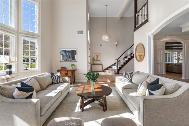 Interior, Living room, Pendant Lights, Wood Texture Flooring