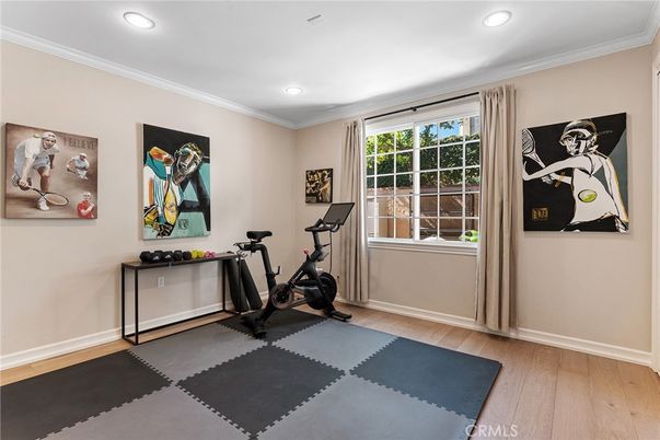Fitness Equipment, Interior, Recessed Lighting, Wood Texture Flooring