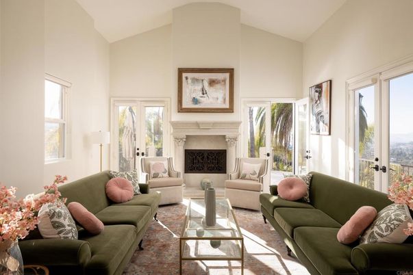Fireplace, Interior, Living room