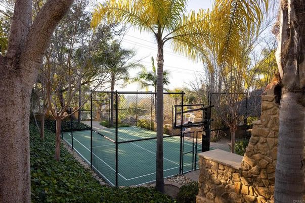 Exterior, Tennis Courts